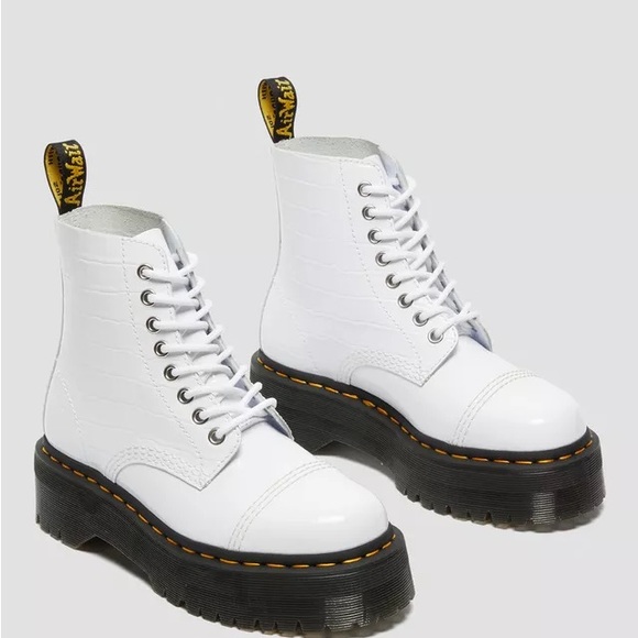 ❤️❤️DR.Martens SINCLAIR PATENT CROC EMBOSS PLATFORM BOOTS size 7❤️❤️ - Picture 5 of 8